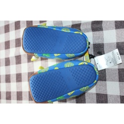 KIDS SPONGE BOB SLIPPERS SIZE13/1 