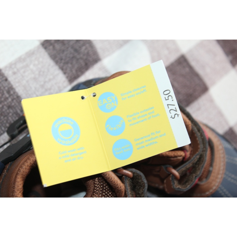 BOYS MUNCHKIN BOOTS SIZE 10