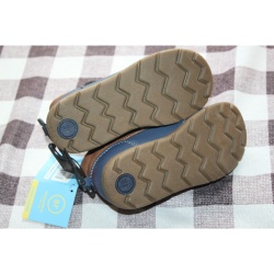 BOYS MUNCHKIN BOOTS SIZE 10