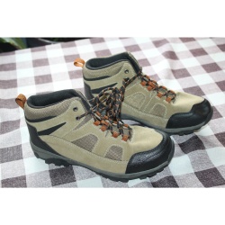 BOYS OZARK TRAIL HIKING BOOTS SIZE 6