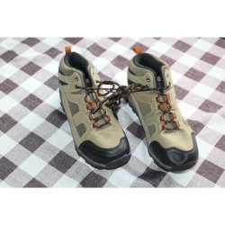 BOYS OZARK TRAIL HIKING BOOTS SIZE 6