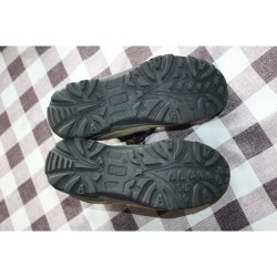 BOYS OZARK TRAIL HIKING BOOTS SIZE 6