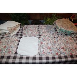 LOT OF SEAT COVERS , PLACE MATS , RUNNER AND APPLIANCE COVERS