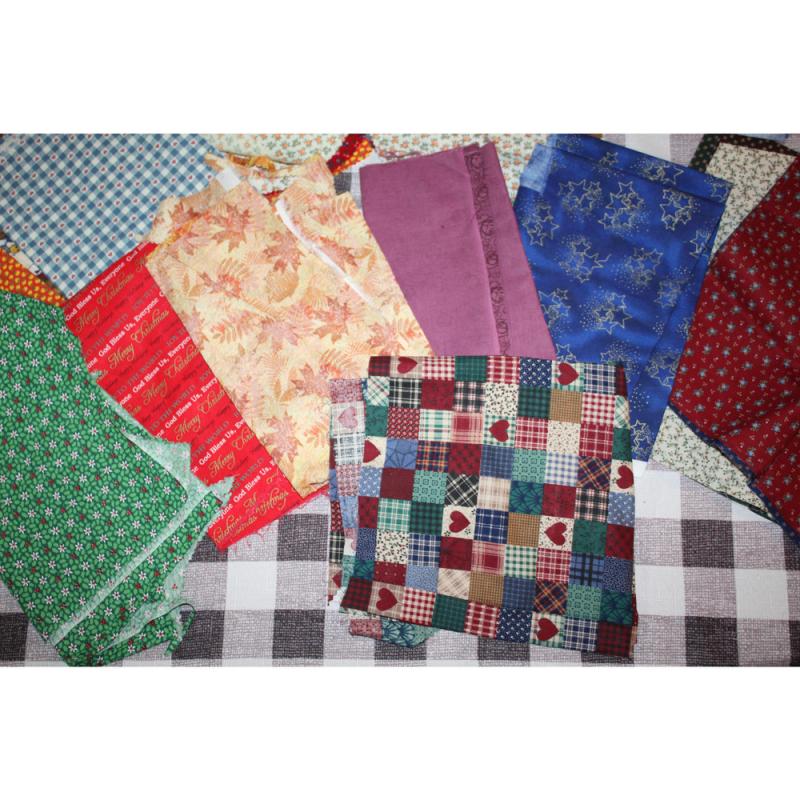 LOT OF DIFFERENT PATTERN MATERIAL FOR QUILTS OR PROJECTS