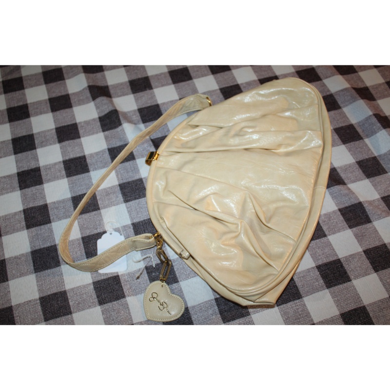 JESSICA SIMPSON CREAM COLOR FLORAL PURSE