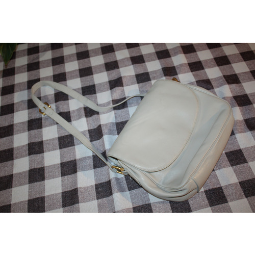 VALERIE STEVENS CREAM COLOR PURSE