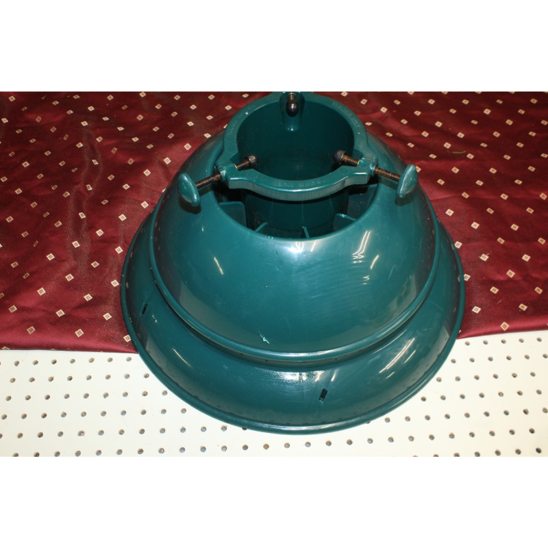 20" Base ST. NICKS CHOICE Swivel Straight Christmas Tree Stand