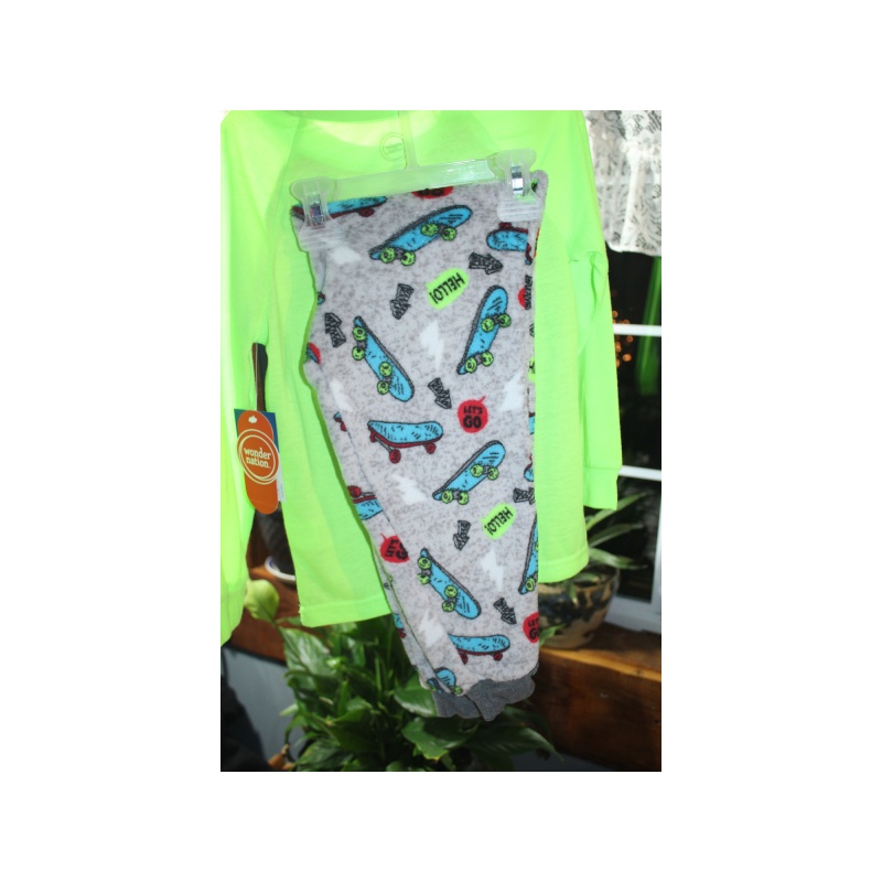 BOYS GLOW IN THE DARK PAJAMAS NWT SIZE X SMALL 4/5