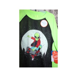 BOYS GLOW IN THE DARK PAJAMAS NWT SIZE M 6/7