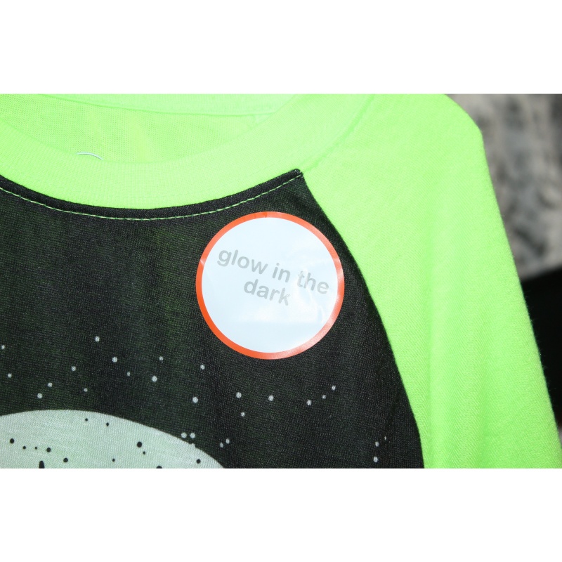 BOYS GLOW IN THE DARK PAJAMAS NWT SIZE M 6/7