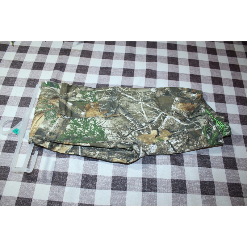 BOYS PEALTREE CAMO PANTS NWT SIZE LARGE 10/12