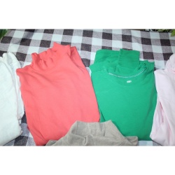 WOMANS LOT OF SHIRTS SIZE M