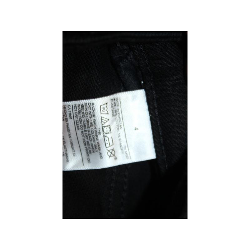 WOMANS OLD NAVY BLACK HIGHRISE JEANS NWT SIZE 4