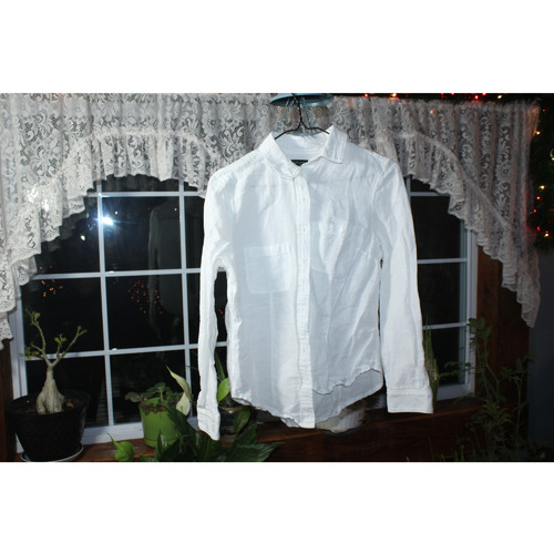 WOMANS BANANA REPUBLIC WHITE SHIRT SIZE X SMALL