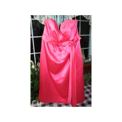 WOMANS DESSY COLLECTION PINK COCKTAIL DRESS SIZE 6