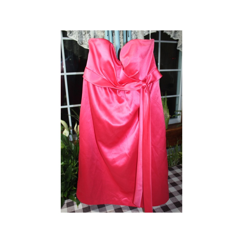 WOMANS DESSY COLLECTION PINK COCKTAIL DRESS SIZE 6