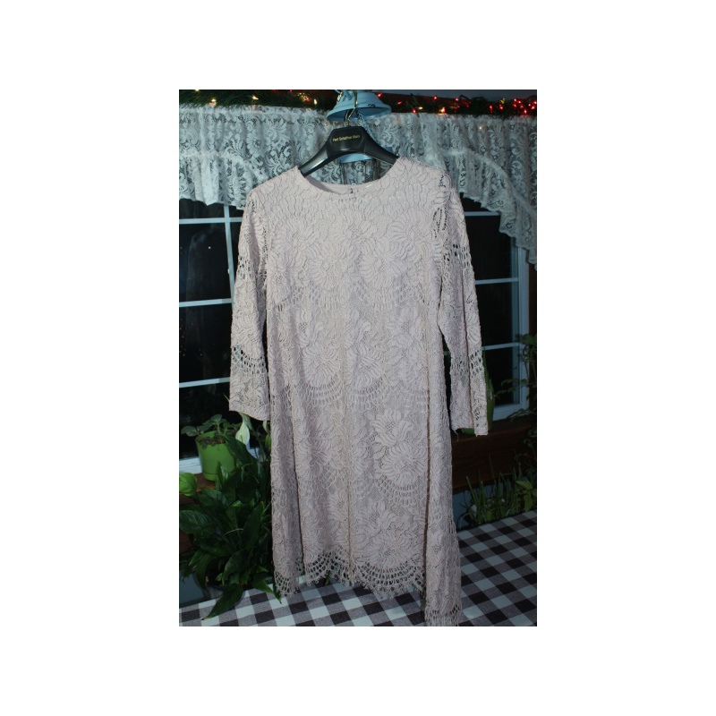 WOMANS H&M BLUSH PINK DRESS SIZE 12