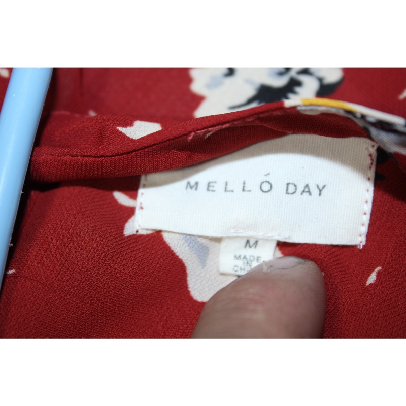 WOMANS MELLO DAY TOP SIZE MEDIUM