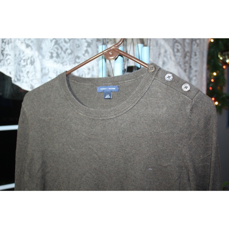 WOMANS TOMMY HILFIGER BROWN SWEATER SIZE LARGE