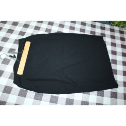 WOMANS ADOLFO DRY ACRYLIC AND LAMBS WOOL BLACK SKIRT NWT SIZE MEDIUM