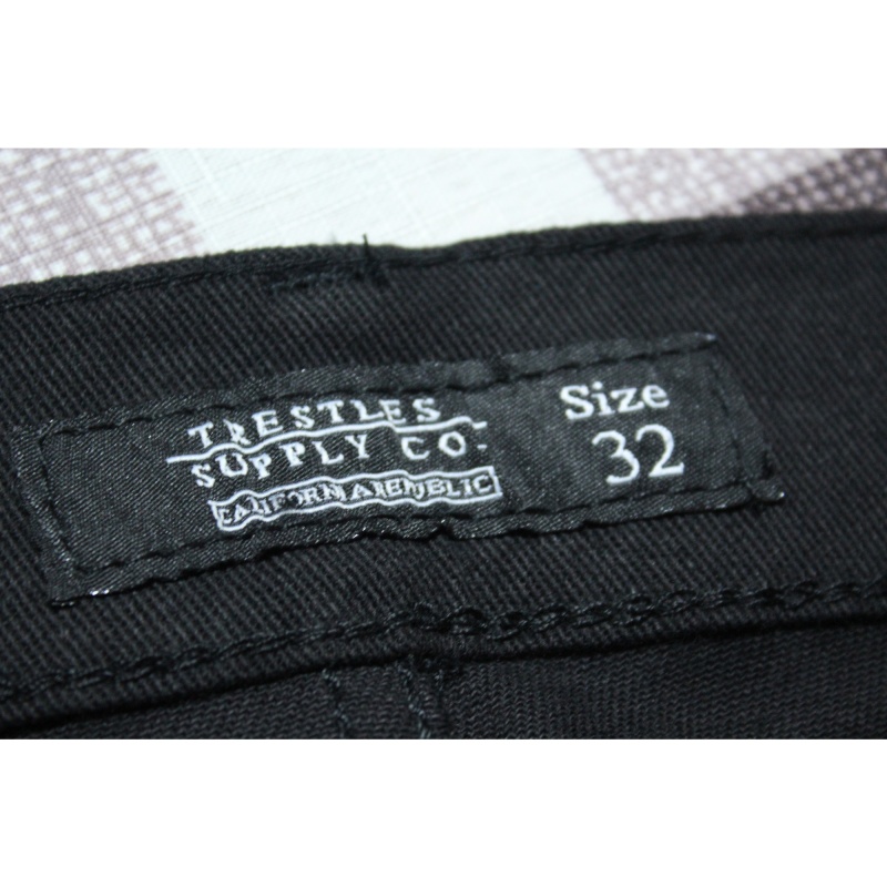MENS TRESTLES SUPPLY CO. BLACK DESIGNER JEANS NWT SIZE 32