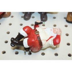 Lot of Christmas Santa Figures to include Possible Dreams Clothtique Santa 1992