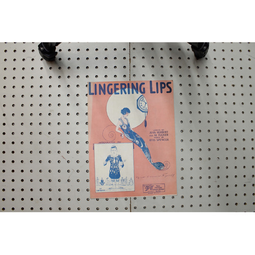 1925 - Lingering lips - Sheet Music