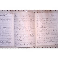 1984 - The heat is on Beverly Hills cop - Sheet Music