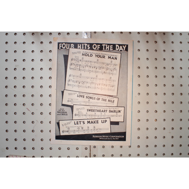 1933 - Hold me - Sheet Music