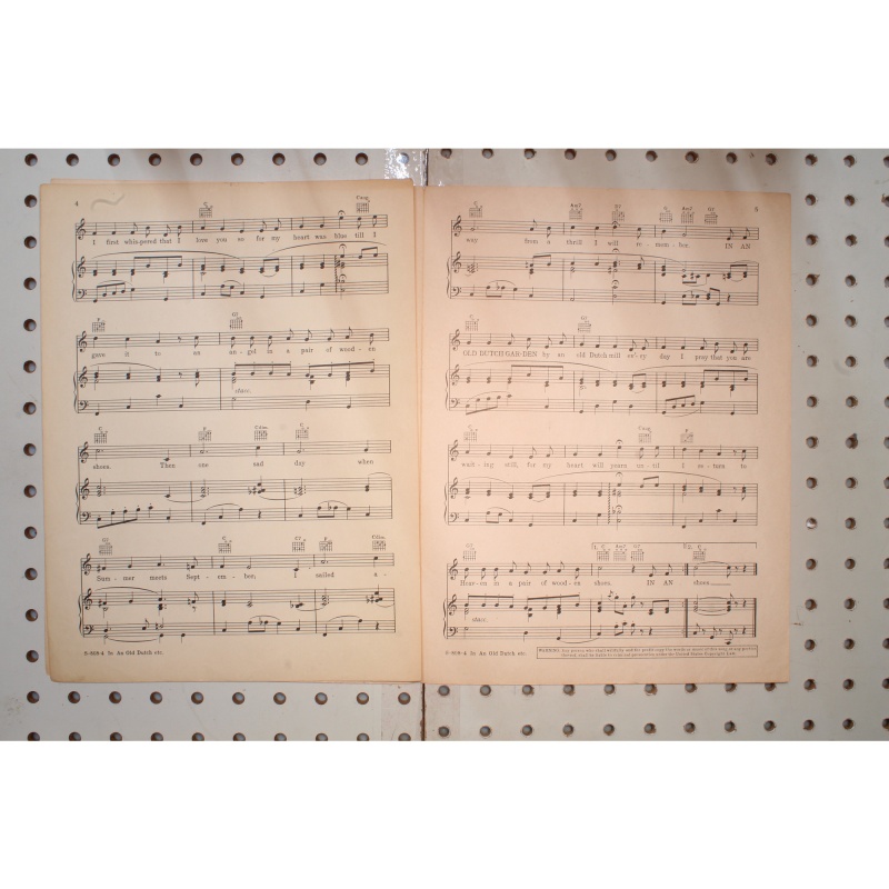 1939 - In an old Dutch garden - Sheet Music