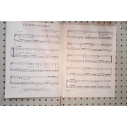 1989 - Lay down your arms the graces - Sheet Music