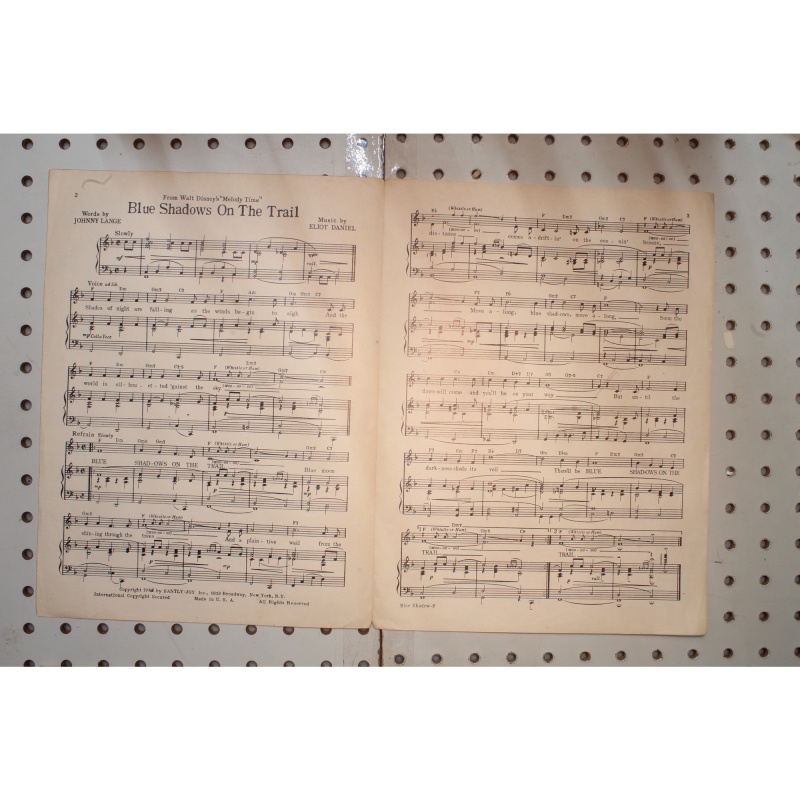 1948 - Blue shadows on the trail melody time - Sheet Music