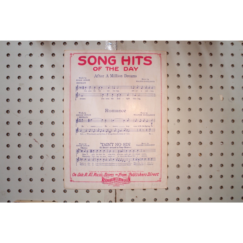 1930 - Lazy Louisiana moon - Sheet Music