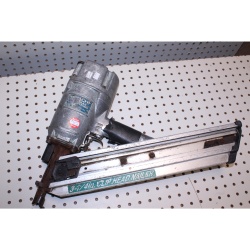 Hitachi pneumatic air nail gun