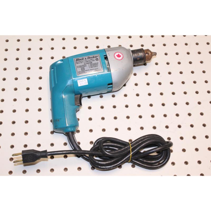 Black & Decker variable speed corded power drill