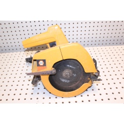 Black & Decker circular saw