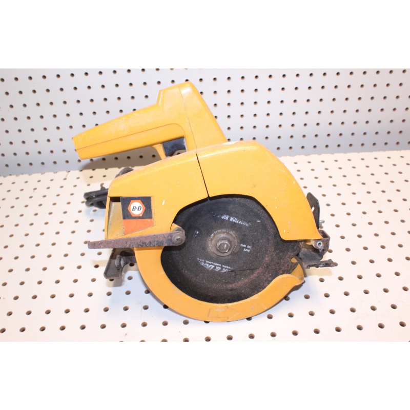 Black & Decker circular saw