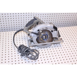 Porter cable circular saw model 324MAG
