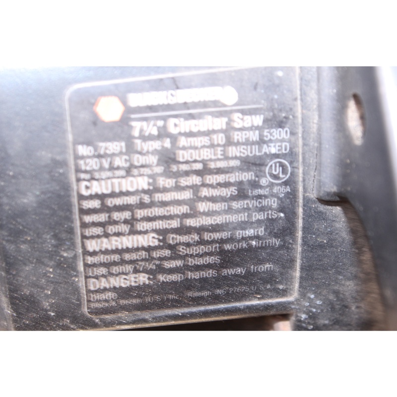 Black & Decker circular saw model 7391