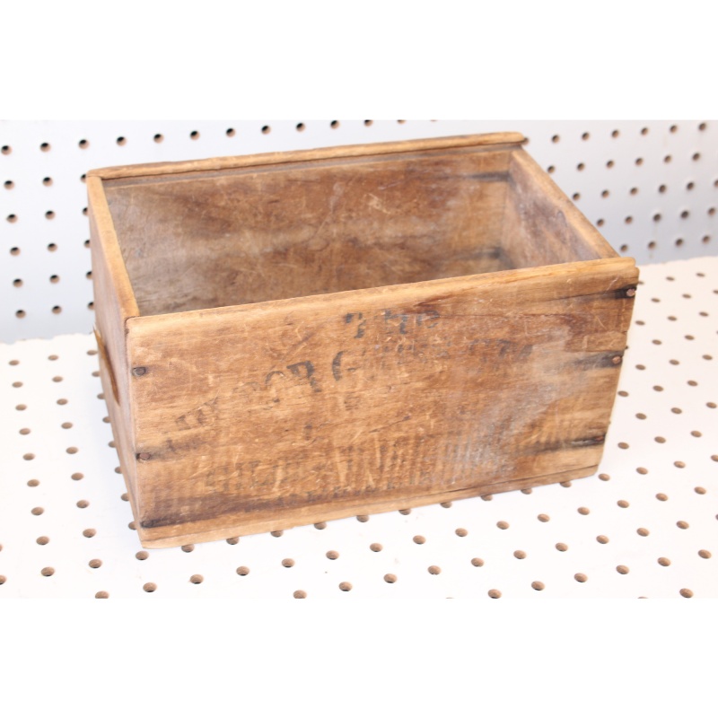 Gilbert S Graves mirror gloss starch wooden box