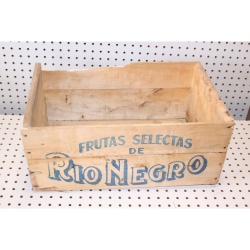 Nice early wooden fruit crate with great markings Argentina