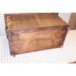 Nice early vintage lift top chest needs repair and refinishing