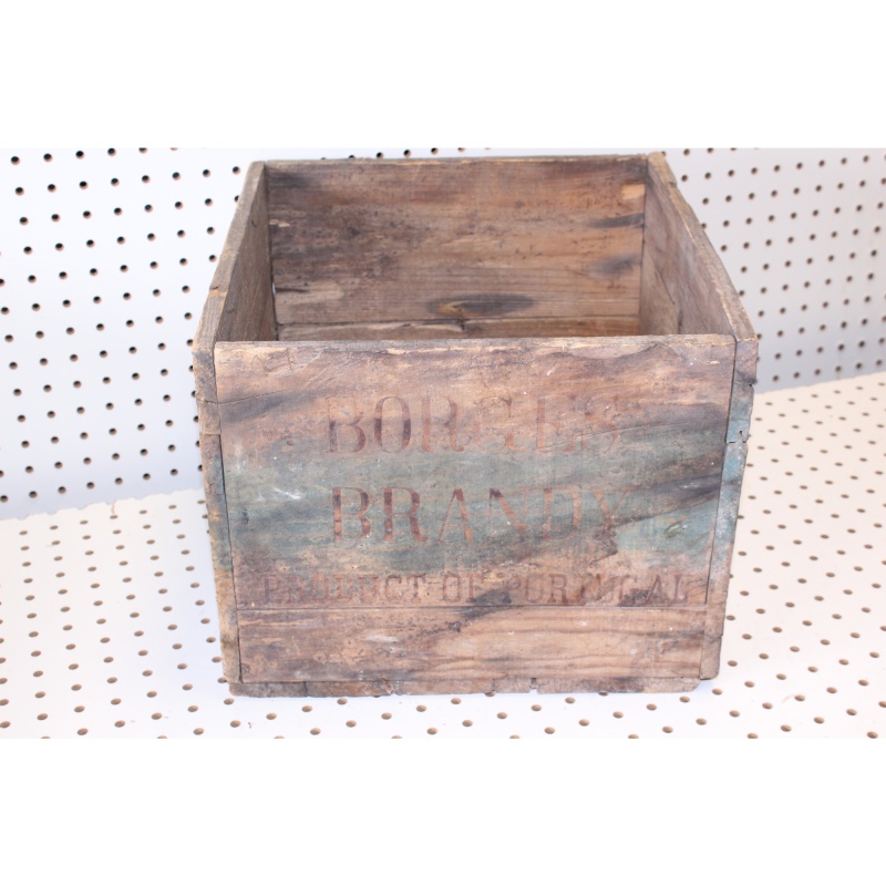 Very nice early Borges Brandy wooden crate product of Portugal