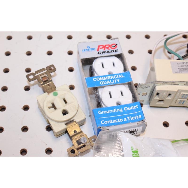 Lot of five electrical outlets and plug
