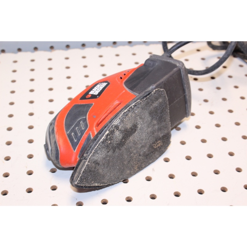 Black & Decker palm sander