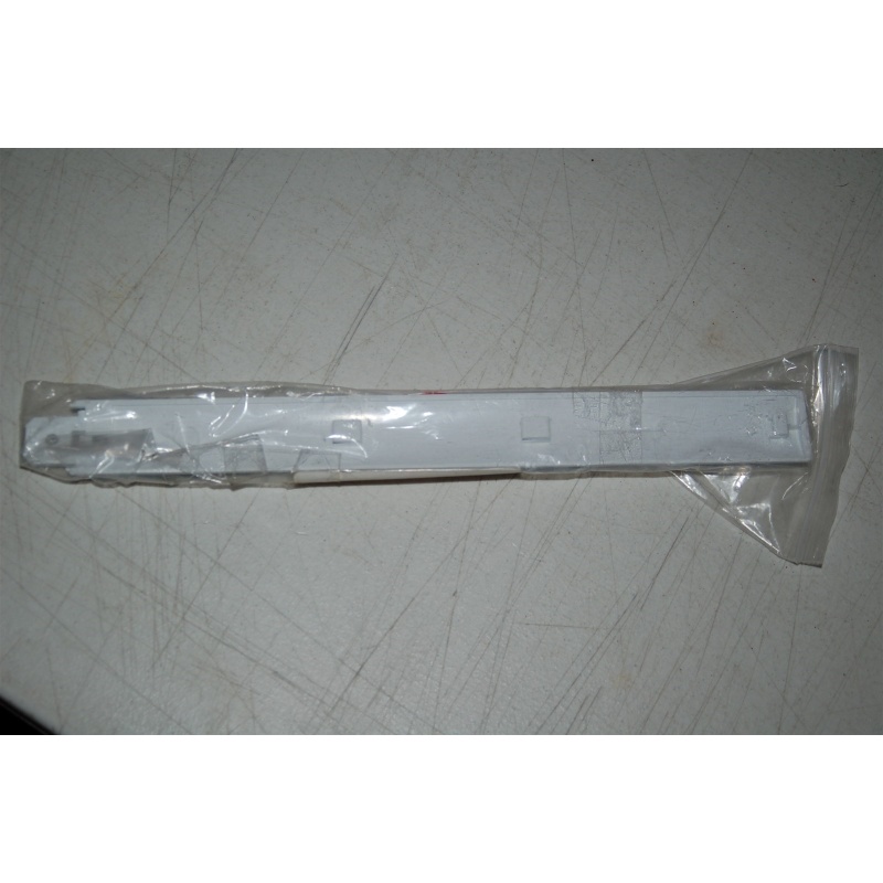 SAMSUNG DA64-00418B TRIM HANDLE