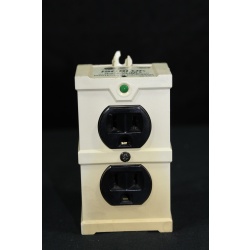 TRIPP LITE IB2-P NOISE FILTER AND SURGE SUPPRESSOR 