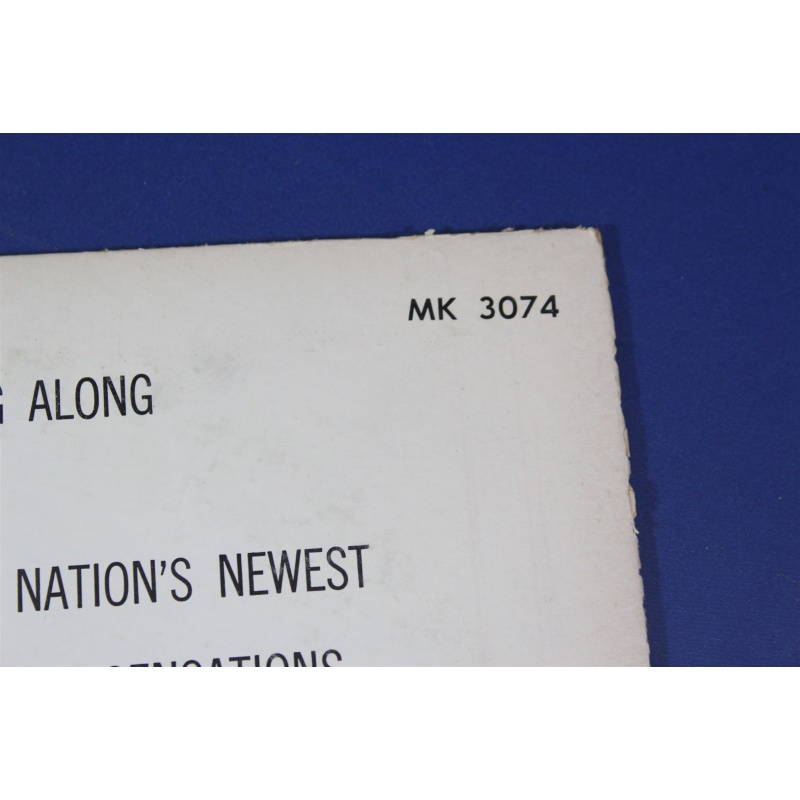 The Grasshoppers (2) Sing Along With The Grasshoppers MK-3074, MK 3074 Vinyl LP,