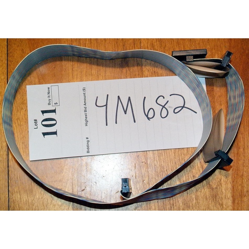 4M682  DELL COMPUTER SERVER CABLES