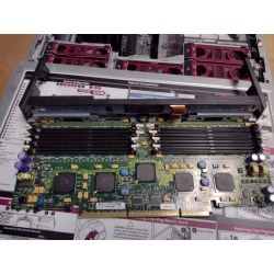 HP PROLIANT SERVER DL580 G2 / 2 x 2.5 GHZ / CD / FLoppy